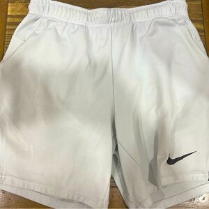 Gently used Men’s Nike Dry Fit M athletic shorts